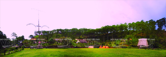 Làng Cù Lần: Bí ẩn giữa rừng thông cao nguyên Lâm Đồng ảnh 1