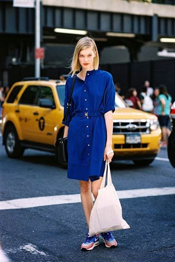 Bật mí cách phối đồ đặc biệt cùng sắc xanh cobalt nổi bật ảnh 8