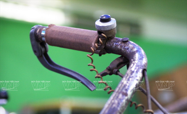 Ngắm bộ sưu tập xe gắn máy “hai thì” kỳ công nhất Việt Nam ảnh 7