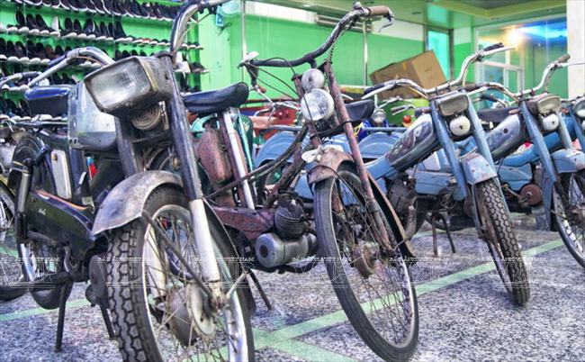 Ngắm bộ sưu tập xe gắn máy “hai thì” kỳ công nhất Việt Nam ảnh 2