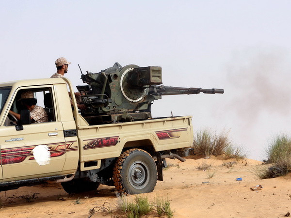 Libya: Chính phủ Hồi giáo tự phong kêu gọi tổng động viên chống IS ảnh 1