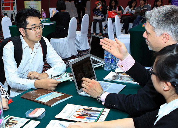 Khởi động chương trình hỗ trợ sinh viên Australia học tập tại Việt Nam ảnh 1