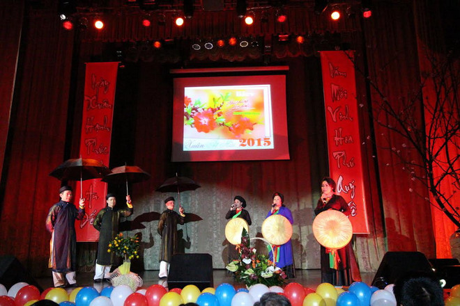 [Photos] Cộng đồng người Việt ở Ukraine đón Tết Ất Mùi 2015 ảnh 2