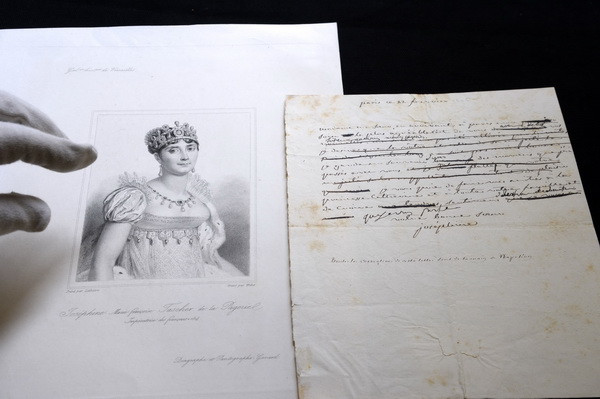 Pháp: Bán đấu giá tài liệu viết tay của những phụ nữ nổi tiếng ảnh 2