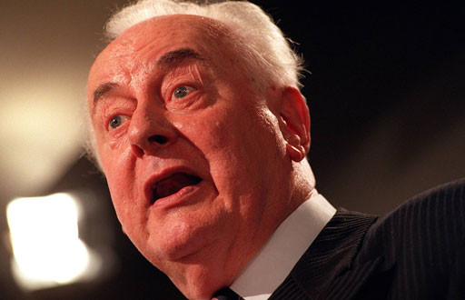 Cố thủ tướng Australia Gough Whitlam (Nguồn: theaustralian) Cựu Thủ tướng Australia Gough Whitlam đã qua đời ở tuổi 98 ảnh 1