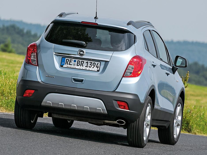 Opel công bố giá bán mẫu Insignia và Mokka sử dụng động cơ diesel ảnh 1