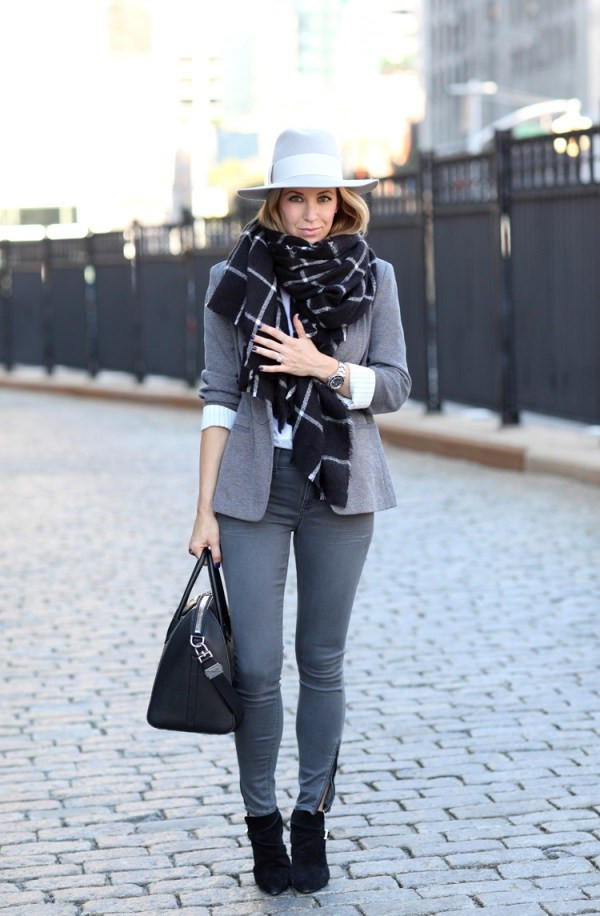 Cá tính xuống phố mùa Đông năm nay với mũ vành tròn nhỏ ảnh 8