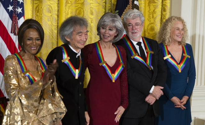 Tổng thống Obama ca ngợi 5 nghệ sỹ có đóng góp lớn cho nghệ thuật ảnh 1