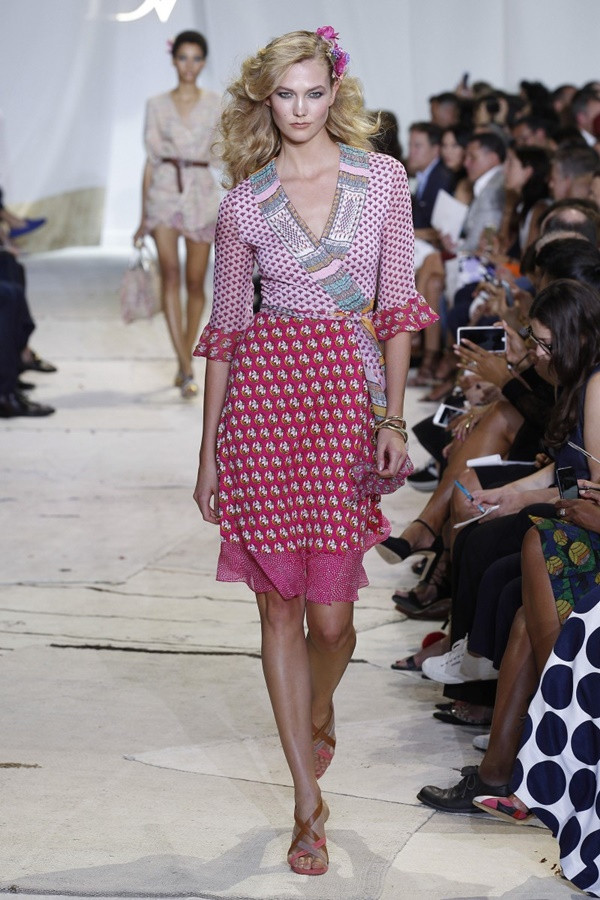 Đón đầu 6 xu hướng từ Tuần lễ Thời trang New York Xuân Hè 2016 ảnh 9
