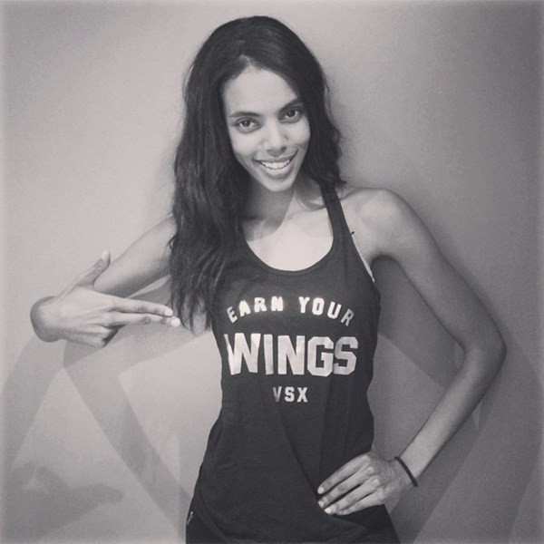 Lộ diện những "chân dài" tham gia Victoria's Secret 2014 ảnh 16