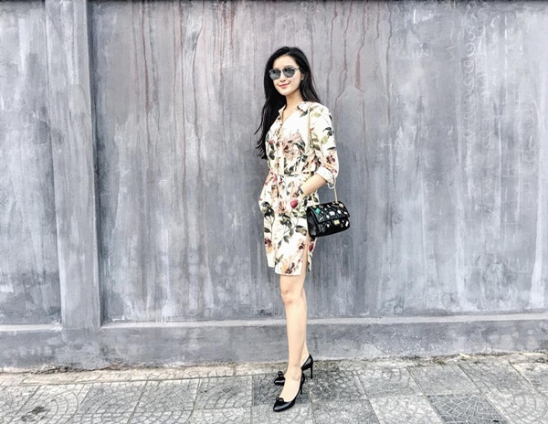 Mỹ nhân Việt "thắp sáng" street style ngày nắng lên ảnh 15