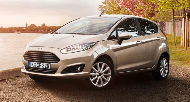 Mẫu Ford Fiesta đời 2015 được trang bị màu sơn và thiết bị mới ảnh 1