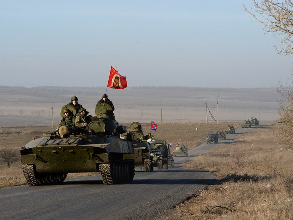 Nga hối thúc OSCE giám sát việc rút vũ khí hạng nặng tại Ukraine ảnh 1