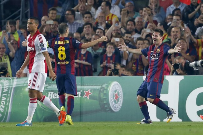 Barca dễ dàng đánh bại Ajax với tỷ số 3-1 (Ảnh: AP) Bộ đôi Messi-Neymar "nổ súng" giúp Barca giành thắng lợi dễ dàng ảnh 1