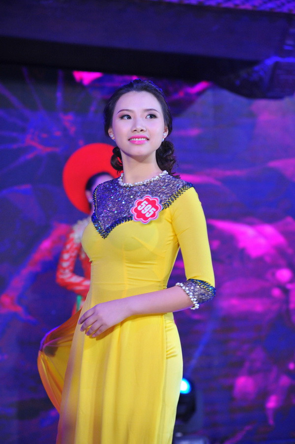 [Photo] Chung khảo khu vực phía Bắc Hoa hậu Việt Nam 2014 ảnh 2