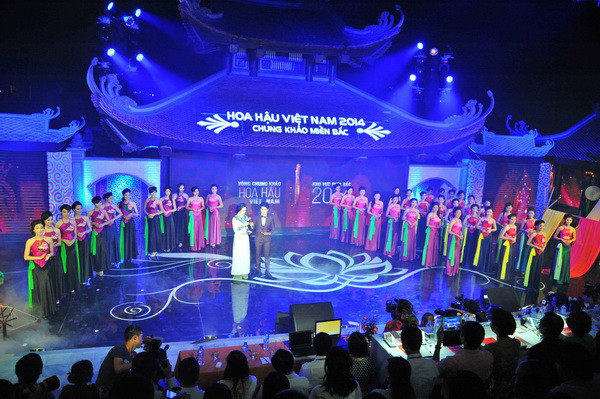 [Photo] Chung khảo khu vực phía Bắc Hoa hậu Việt Nam 2014 ảnh 1
