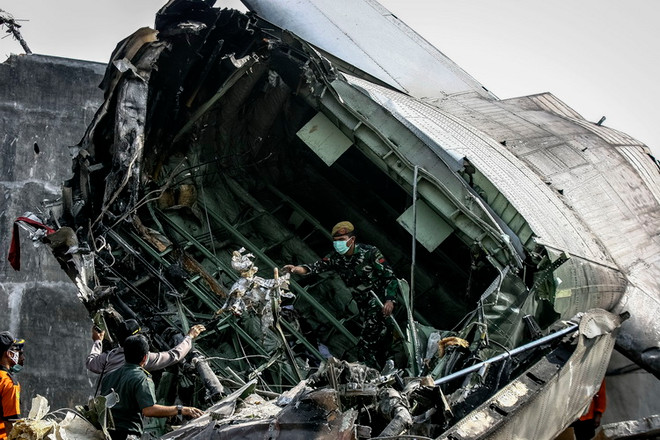 Tổng thống Indonesia yêu cầu đánh giá lại đội máy bay chiến đấu ảnh 1