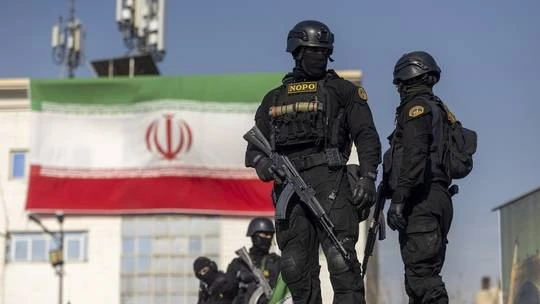 Mỹ tạm dừng tấn công Iran: Chiến thuật thận trọng trước áp lực năng lượng và an ninh