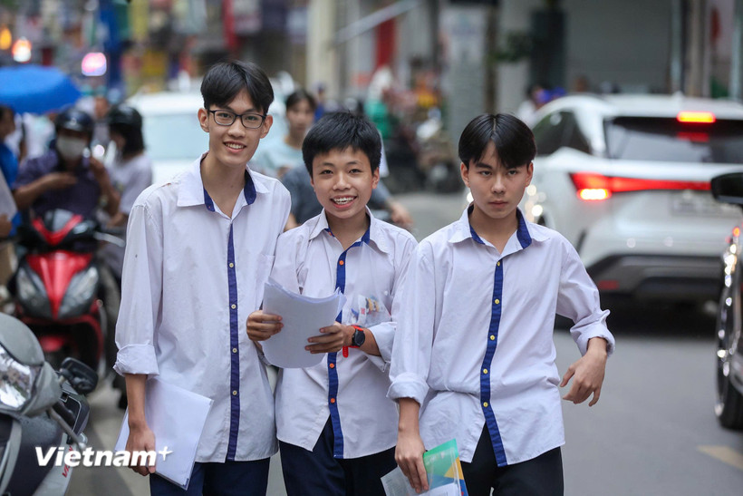 Các thí sinh thi Tốt nghiệp Trung học phổ thông. (Ảnh: Hoài Nam/Vietnam+)