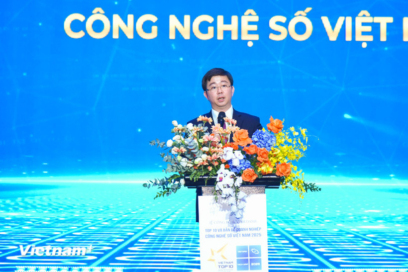 Thứ trưởng Bộ Khoa học và Công nghệ Bùi Hoàng Phương nhấn mạnh việc VINASA ra mắt bản đồ doanh nghiệp công nghệ số Việt Nam của VINASA, có lẽ là một hoạt động hết sức ý nghĩa. (Ảnh: PV/Vietnam+)