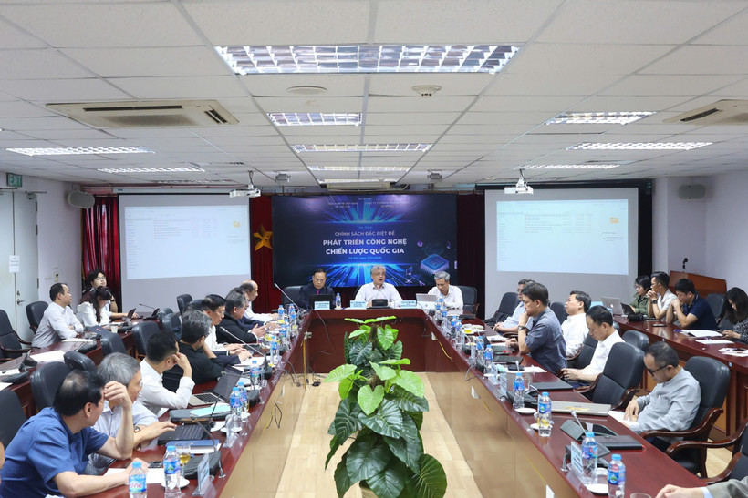 Toàn cảnh Tọa đàm “Chính sách đặc biệt để phát triển công nghệ chiến lược quốc gia." (Ảnh: PV/Vietnam+)