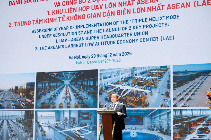 CT Group công bố hai dự án trọng điểm là khu liên hợp UAV lớn nhất ASEAN và trung tâm kinh tế không gian cận biển lớn nhất ASEAN. (Ảnh: Minh Sơn/Vietnam+)