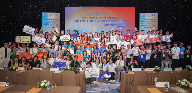 Hội đồng Giám khảo Giải thưởng Sáng tạo Tương lai - VietFuture Awards 2025 đã lựa chọn được 35 đề cử để trao Giải thưởng với 7 Giải Nhất, 7 Giải Nhì, 7 Giải Ba và 14 Giải Tiềm năng. (Ảnh: VINASA)