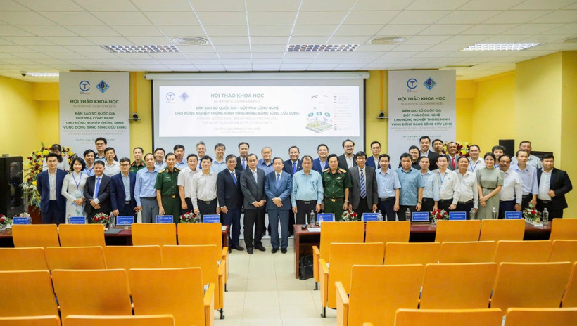 Đại học Cần Thơ cùng Tập đoàn CT Group ký kết nhiều thỏa thuận hợp tác chiến lược bao gồm thành lập Trung tâm UAV - Robot nông nghiệp và trường đào tạo phi công máy bay không người lái (UAV). (Ảnh: PV/Vietnam+)