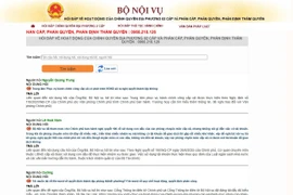 Bộ Nội vụ ra mắt chuyên mục và số điện thoại “Hỏi đáp về hoạt động của chính quyền địa phương hai cấp và phân cấp, phân quyền, phân định thẩm quyền”. (Ảnh: PV/Vietnam+).