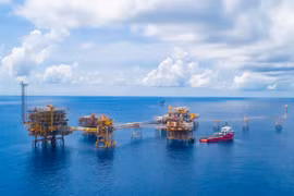 Hoạt động khai thác dầu khí trên mỏ Bạch Hổ của Liên doanh Vietsovpetro. (Ảnh: PV/Vietnam+)