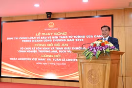 Thứ trưởng Bộ Công Thương Nguyễn Sinh Nhật Tân phát biểu tại buổi lễ. (Ảnh: CTV/Vietnam+)