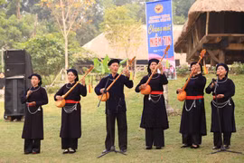 Rực rỡ sắc màu văn hóa tại Chương trình dân ca dân vũ "Chung một niềm tin"