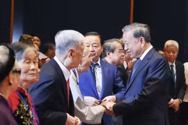 Tổng Bí thư Tô Lâm dự Hội nghị gặp mặt người có công, nhân chứng lịch sử tiêu biểu, ngày 24/7/2025 tại Hà Nội. (Ảnh: Thống Nhất/TTXVN)