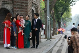 Dịp nghỉ Tết Dương lịch năm 2026, công chức, viên chức được nghỉ 4 ngày liên tục từ thứ Năm ngày 1/1/2026 đến hết Chủ nhật ngày 4/1/2026. (Ảnh: Phạm Kiên/TTXVN)