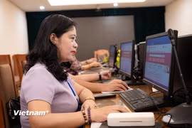 Chính phủ vừa ban hành Nghị quyết số 07/2025/NQ-CP quy định mới nhất về chính sách, chế độ đối với đối tượng chịu sự tác động do thực hiện sắp xếp tổ chức bộ máy, đơn vị hành chính các cấp. (Ảnh: PV/Vietnam+)