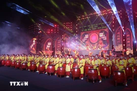 Tiết mục văn nghệ tại lễ hội đền Trần, tỉnh Hưng Yên năm 2026. (Ảnh: Đinh Văn Nhiều/TTXVN)