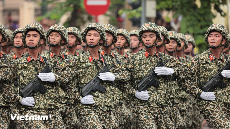 Từ những chiến công vang dội trong kháng chiến đến vai trò chiến lược trong bảo vệ Tổ quốc hôm nay, Bộ đội Đặc công luôn khẳng định vị thế là mũi nhọn tinh nhuệ, xứng đáng với niềm tin yêu và tự hào của Đảng, Nhà nước, nhân dân và toàn quân. (Ảnh: PV/Vietnam+)