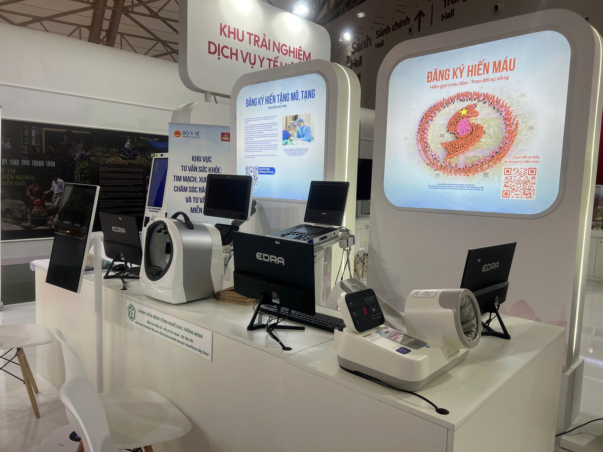 (사진: PV/Vietnam+) trien-lam-3.jpg
