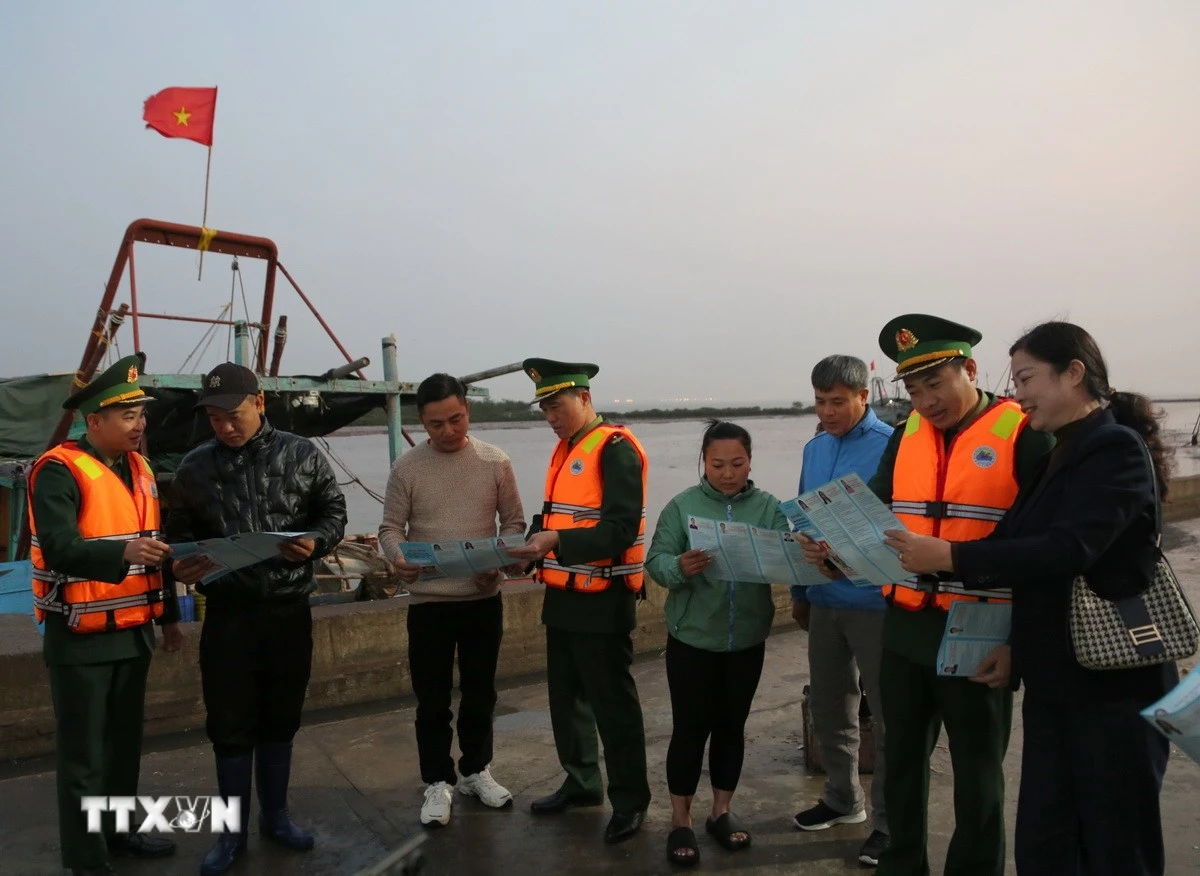 Bầu cử Quốc hội và HĐND: Đóng góp quan trọng vào thành công chung của ngày hội non sông