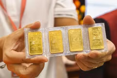 Giá vàng trong nước đảo chiều giảm 1,5 triệu đồng. (Ảnh: Vietnam+)