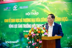 Tiến sỹ Trần Văn Tùng, Chủ tịch Hội Thông tin Khoa học và Công nghệ Việt Nam, nguyên Thứ trưởng Bộ Khoa học và Công nghệ phát biểu tại sự kiện. (Ảnh: Minh Sơn/Vietnam+)