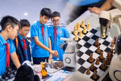 Học sinh Thủ đô 'đấu trí' cờ vua cùng robot AI 