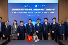 VNPT và KDDI công bố hợp tác chiến lược phát triển và khai thác thương hiệu dịch vụ di động thứ hai của VNPT tại Việt Nam. (Ảnh: VNPT)