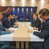 Trong buổi làm việc, Bộ trưởng Nguyễn Hồng Diên và Thứ trưởng Jacob Helberg thảo luận về quan hệ hợp tác kinh tế-thương mại giữa Việt Nam và Hoa Kỳ và các lĩnh vực có tiềm năng thúc đẩy giữa hai nước. (Ảnh: Bộ Công Thương)