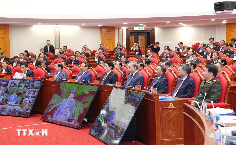 Lãnh đạo Đảng, Nhà nước và các đại biểu dự hội nghi. (Ảnh: Phương Hoa/TTXVN)