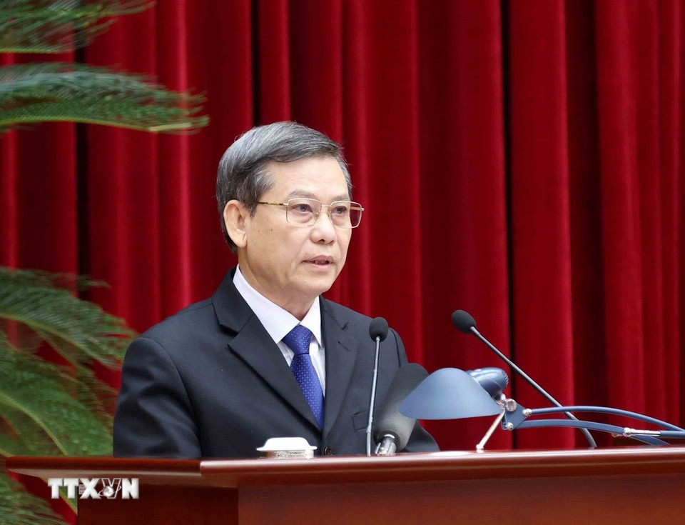 Đồng chí Lê Minh Trí, Bí thư Trung ương Đảng, Phó Trưởng Ban Thường trực Ban Nội chính Trung ương trình bày báo cáo tại hội nghị. (Ảnh: Phương Hoa/TTXVN)