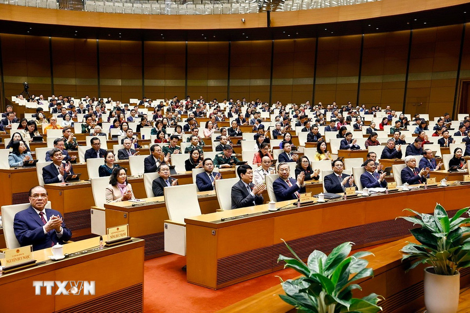 Tổng Bí thư Tô Lâm, Chủ tịch nước Lương Cường, Thủ tướng Phạm Minh Chính và các đồng chí lãnh đạo, nguyên lãnh đạo Đảng, Nhà nước, đại biểu dự Phiên bế mạc. (Ảnh: Doãn Tấn/TTXVN)