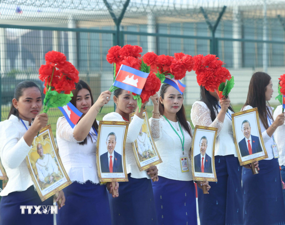 Lễ đón Tổng Bí thư Tô Lâm tại Sân bay Quốc tế Techo. (Ảnh: Thống Nhất/TTXVN)