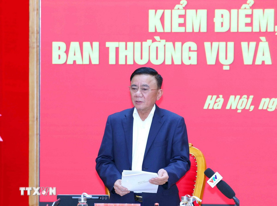 Đồng chí Trần Cẩm Tú, Ủy viên Bộ Chính trị, Thường trực Ban Bí thư, Bí thư Đảng ủy các cơ quan Đảng Trung ương phát biểu chỉ đạo hội nghị. (Ảnh: Phương Hoa/TTXVN)