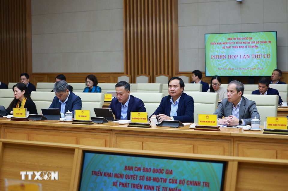 Các đại biểu tham dự Phiên họp lần thứ tư của Ban Chỉ đạo quốc gia triển khai Nghị quyết số 68-NQ/TW của Bộ Chính trị về phát triển kinh tế tư nhân. (Ảnh: Dương Giang/TTXVN)